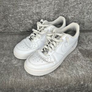 Nike Men's Air Force 1 '07 Sneakers | White